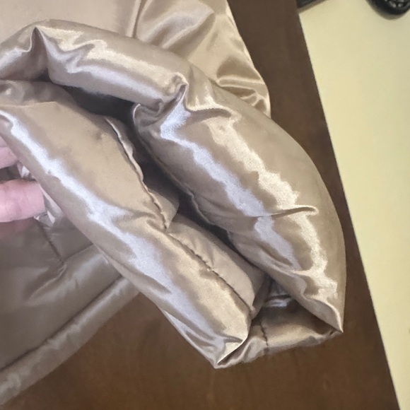 Abercrombie & Fitch Women's Puffer Jacket - Picture 2 of 6